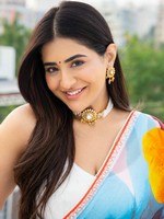 Heroine Rashi Singh Gallery